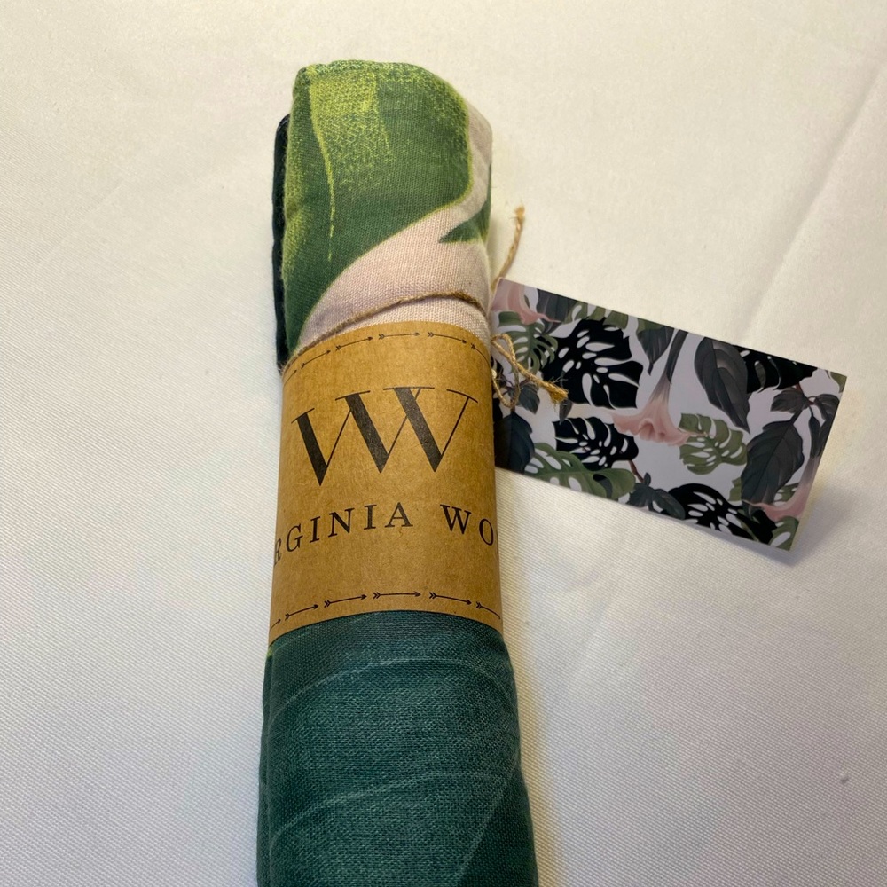 Virginia Wolf Wrap